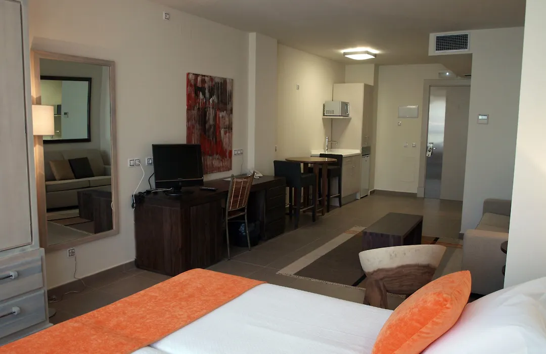 Eco Alcala Suites-1